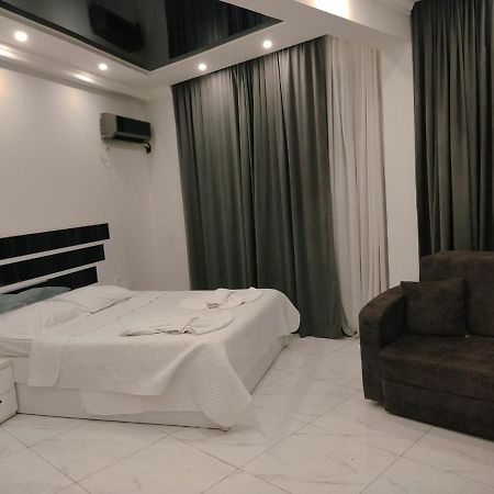 باتومي Golden Fish Hotel المظهر الخارجي الصورة